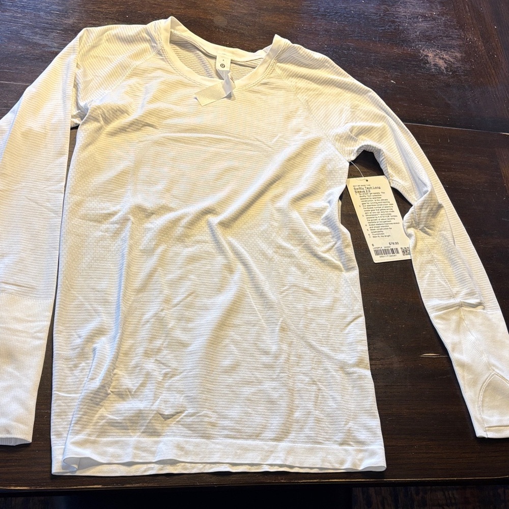 NWT Lululemon White Long Sleeve T Shirt, Swiftly 2.0